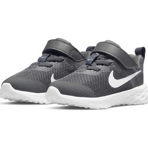 Nike Toddlers' Revolution Shoes - toddler size 8